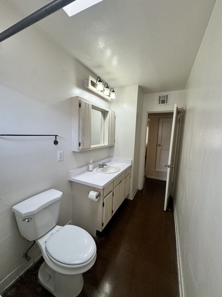 6132 North 16th Drive #1 - Photo 7 of 30