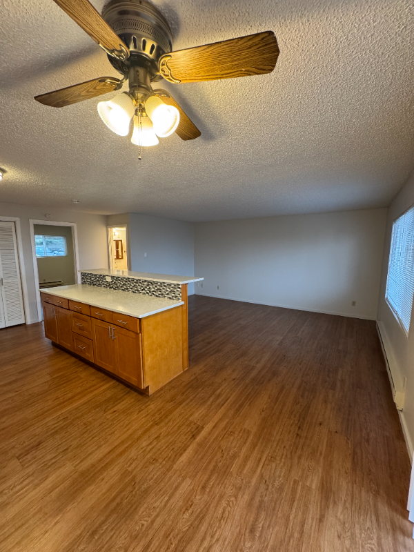 308 Summit Ave N #30 - Photo 7 of 11