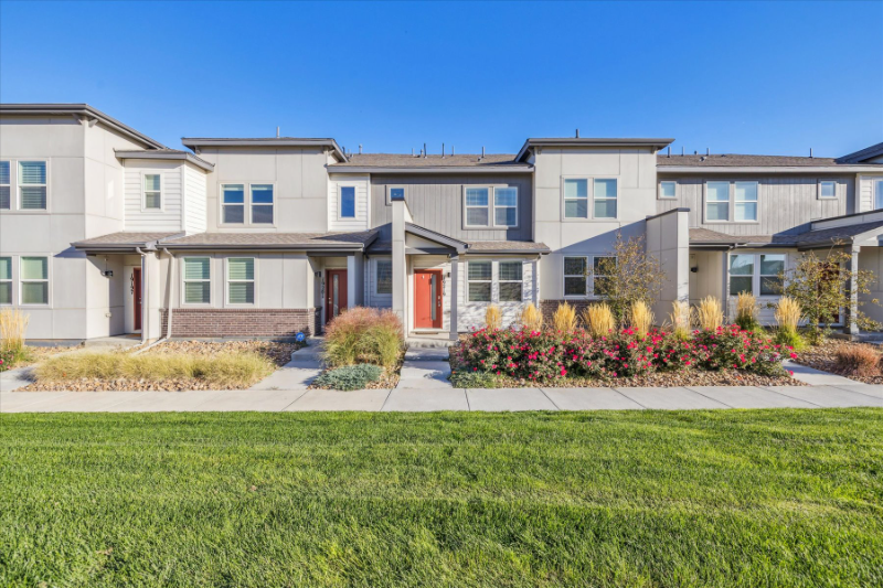 19219 East 64th Avenue - Photo 2 of 24