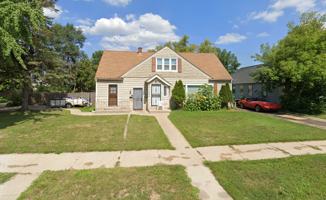 featured image of 7348a West Medford Avenue