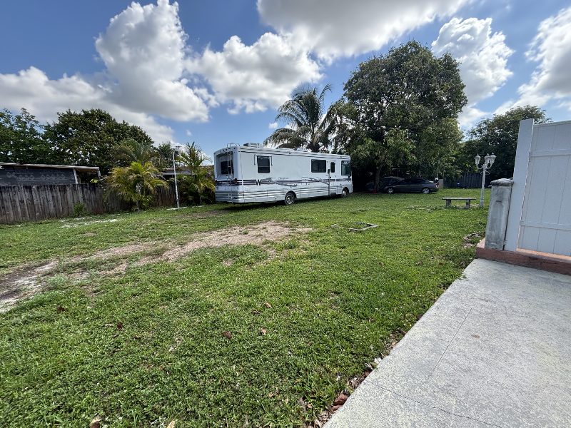 33055 Hollywood Boulevard #RV