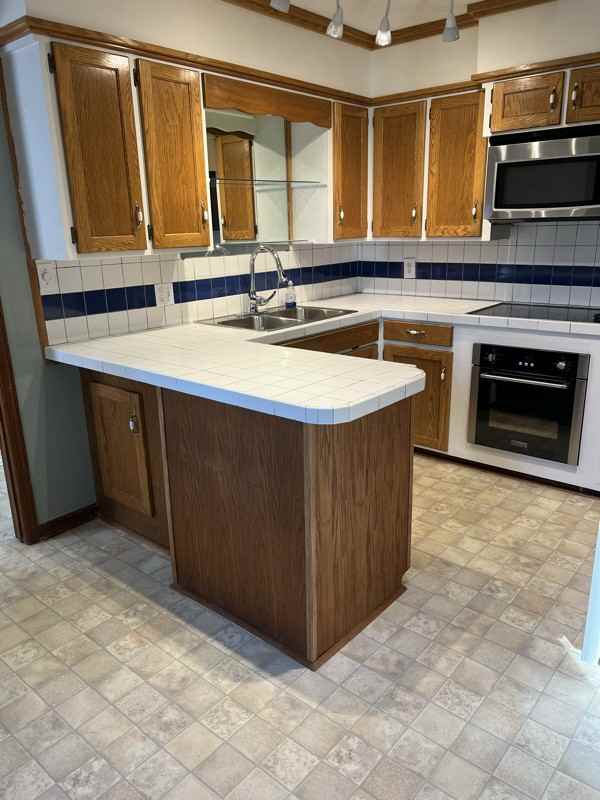 304 Smalley Street - Photo 4 of 17