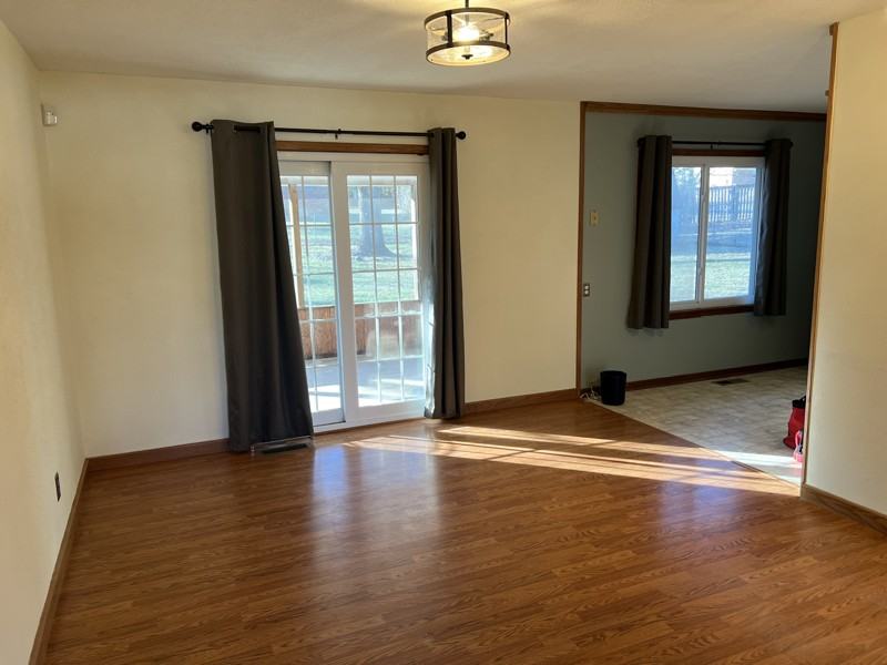 304 Smalley Street - Photo 7 of 17