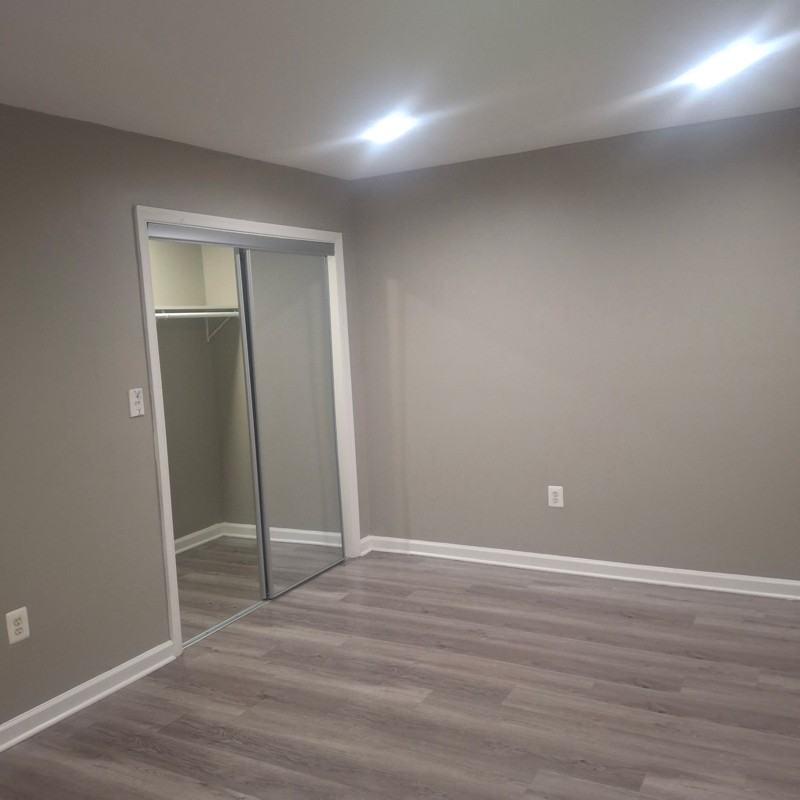 319 Burns Street Southeast - Photo 7 of 12