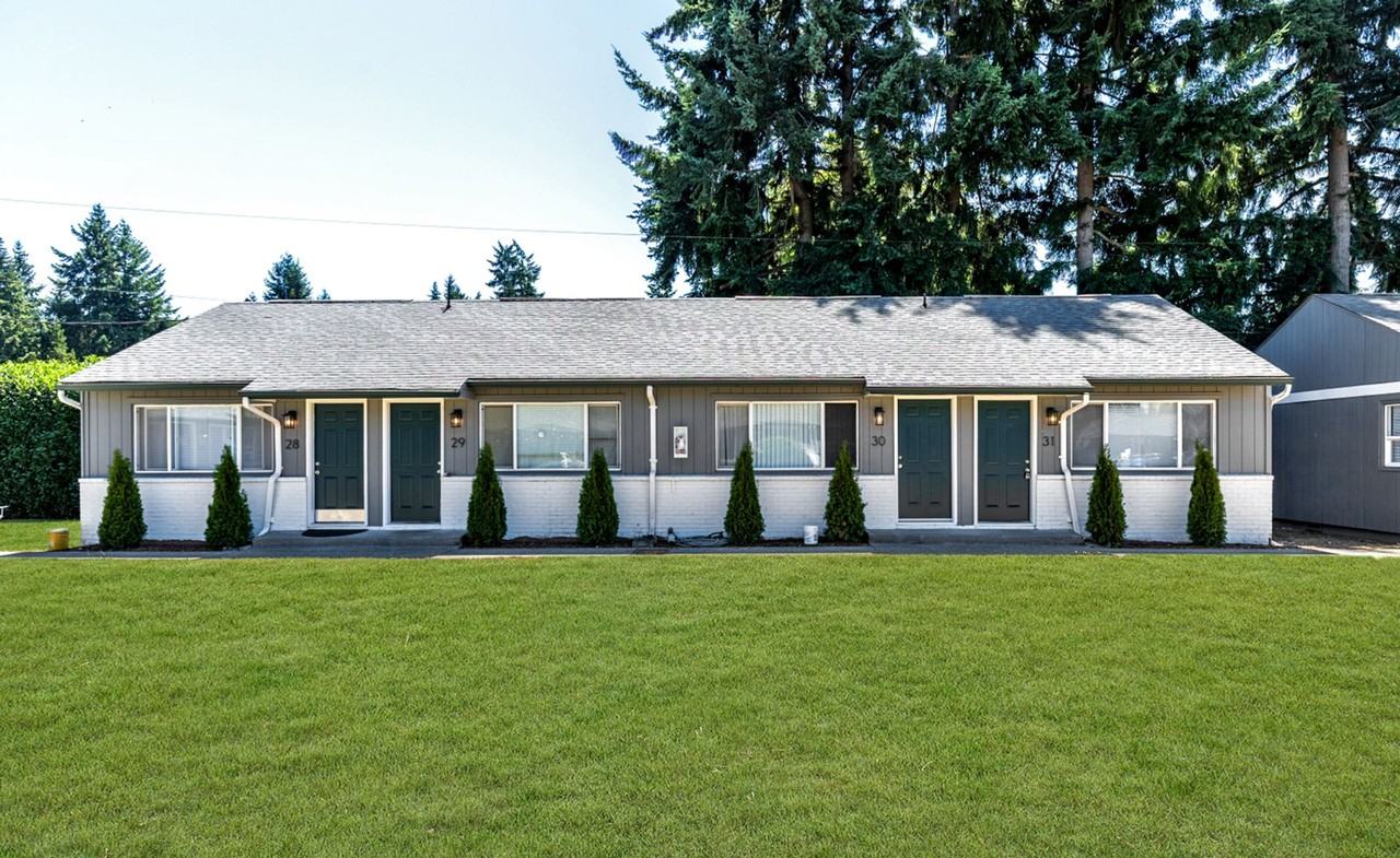 Emerald Greens Apartments – Modern Living in the Heart of Olympia - Photo 7 of 10