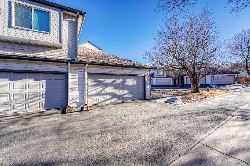 6474 South Harrison Court - Photo 4 of 44