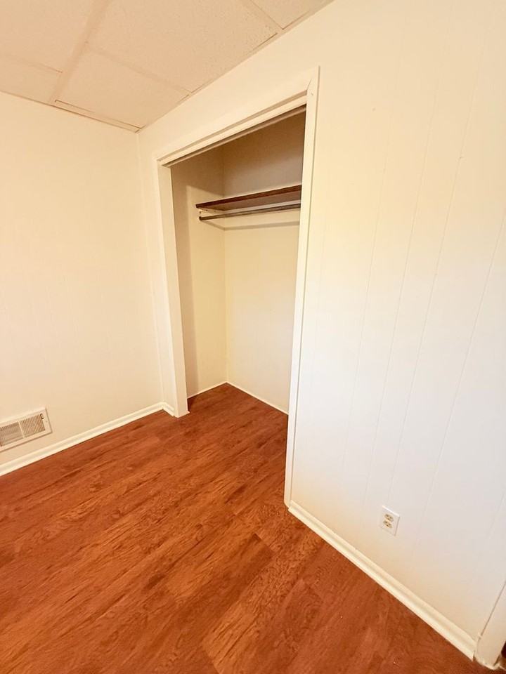 7 W 24th St #1 - Photo 4 of 16