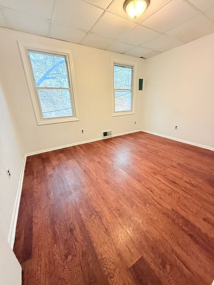 7 W 24th St #1 - Photo 7 of 16