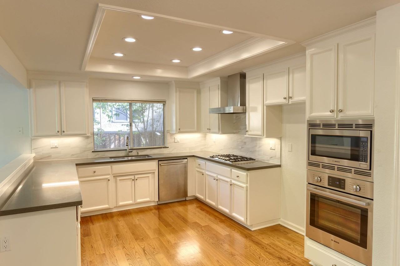 2644 Glenbriar Drive - Photo 3 of 20