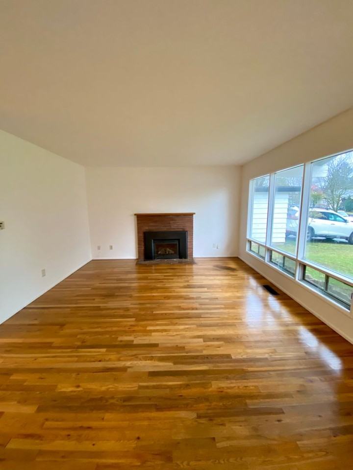 1206 Se 87th Ave - Photo 2 of 12