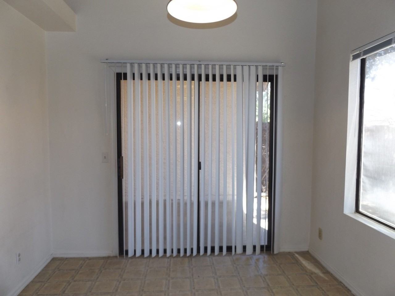 4013 East Amberwood Drive - Photo 6 of 18