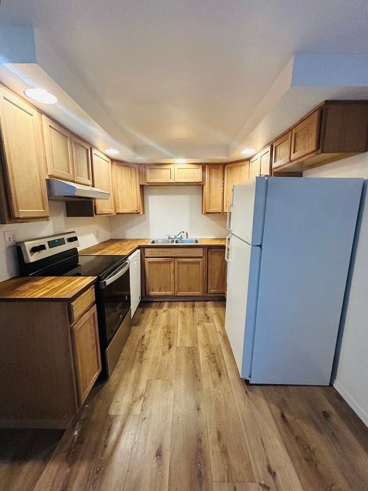 5042 Fauntleroy Way Sw - Photo 4 of 18