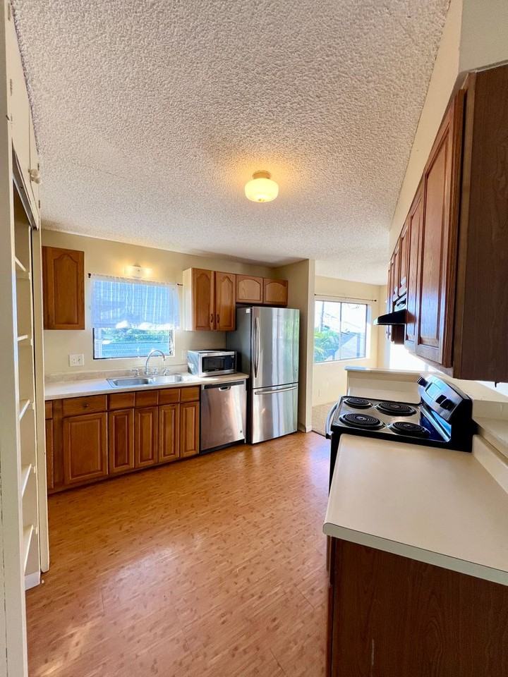 74-5061 Palani Rd #C1 - Photo 4 of 12
