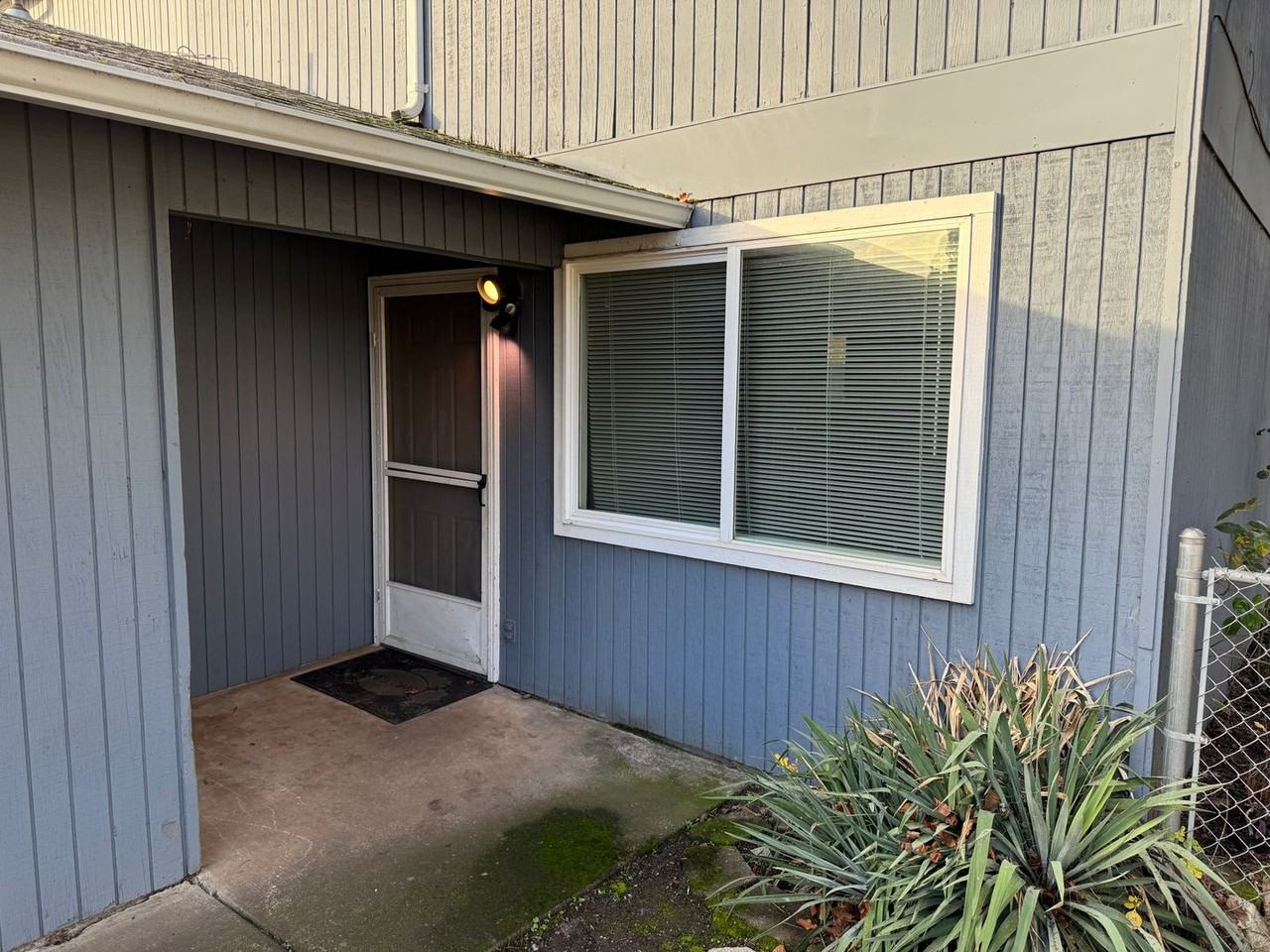 620 West Quinalt Street - Photo 2 of 22