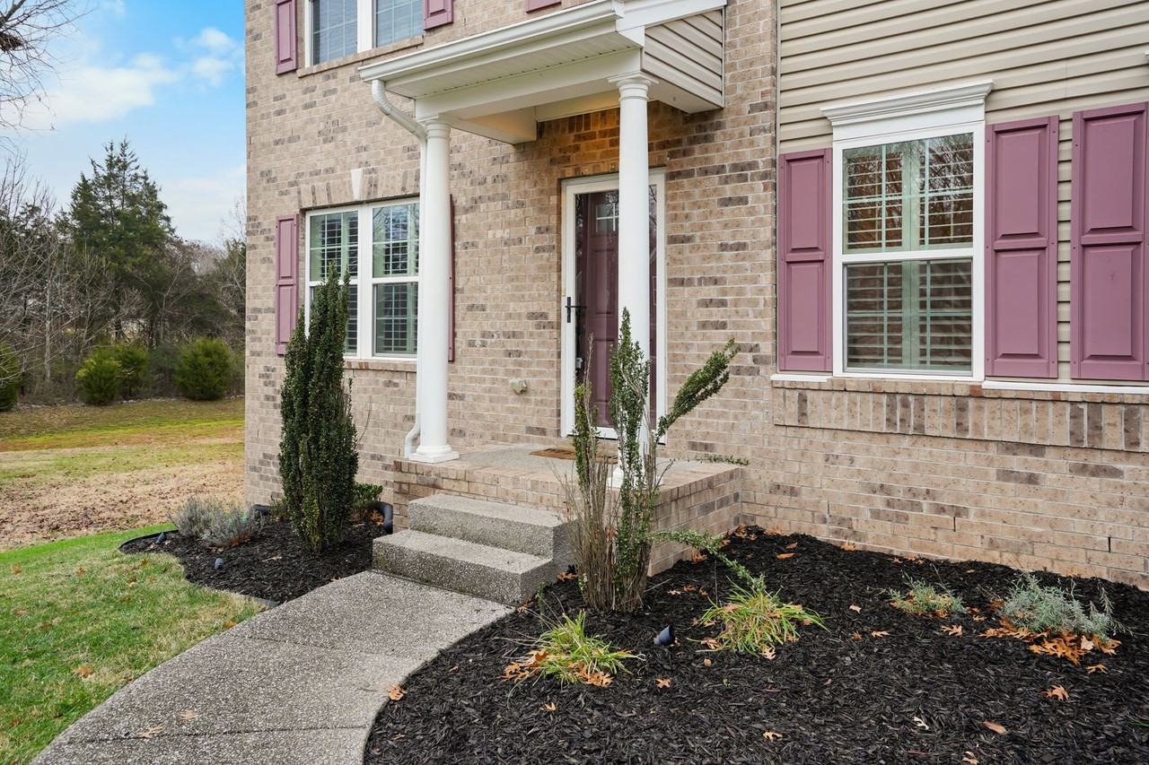 2040 Towering Oaks Drive - Photo 4 of 34