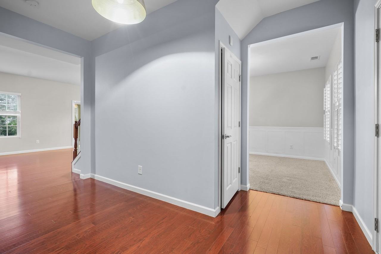 2040 Towering Oaks Drive - Photo 5 of 34