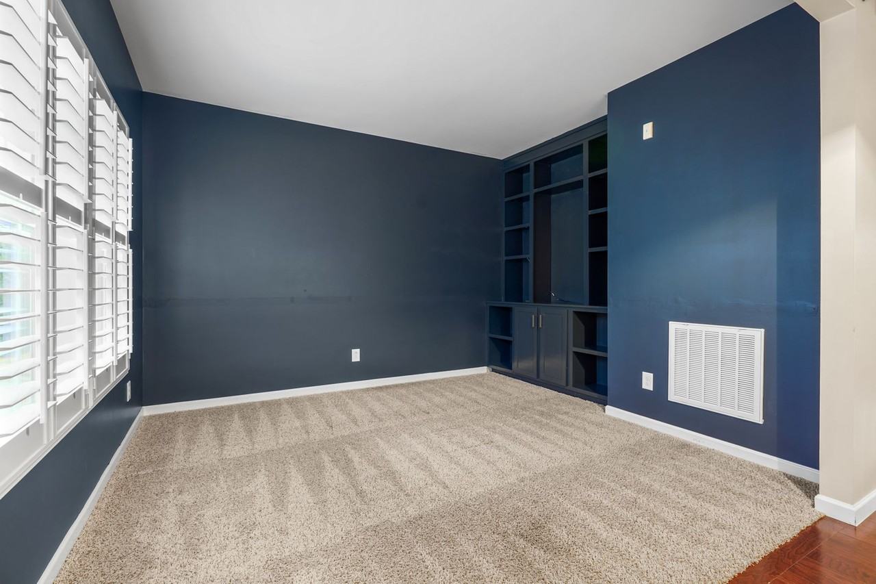 2040 Towering Oaks Drive - Photo 7 of 34