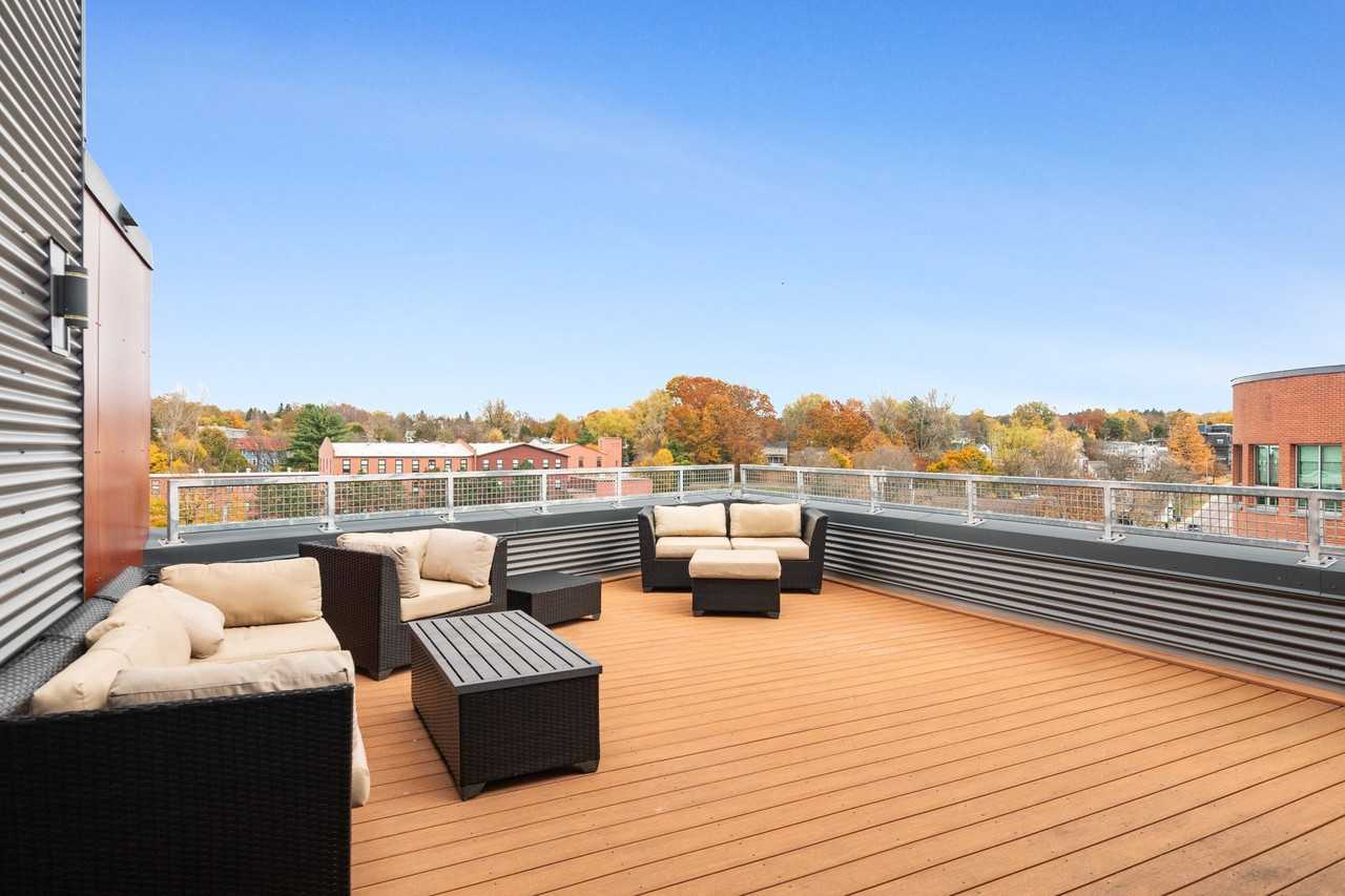 106 East Allen Street - Photo 5 of 19