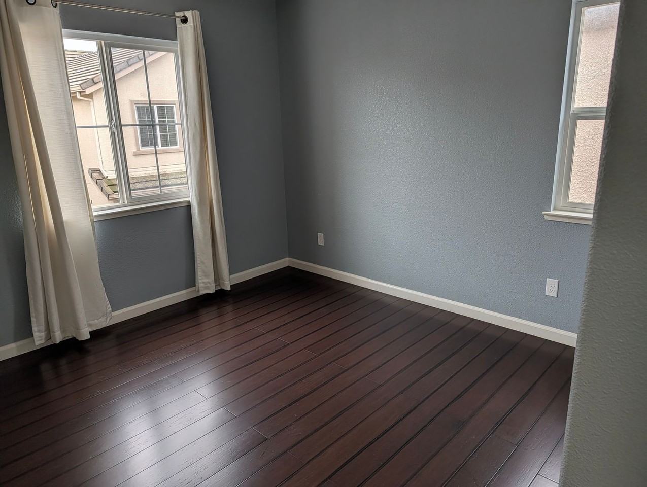 2732 Soho Lane - Photo 3 of 4