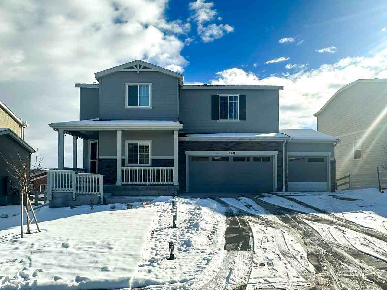 5186 Lumos Ln - Photo 3 of 50