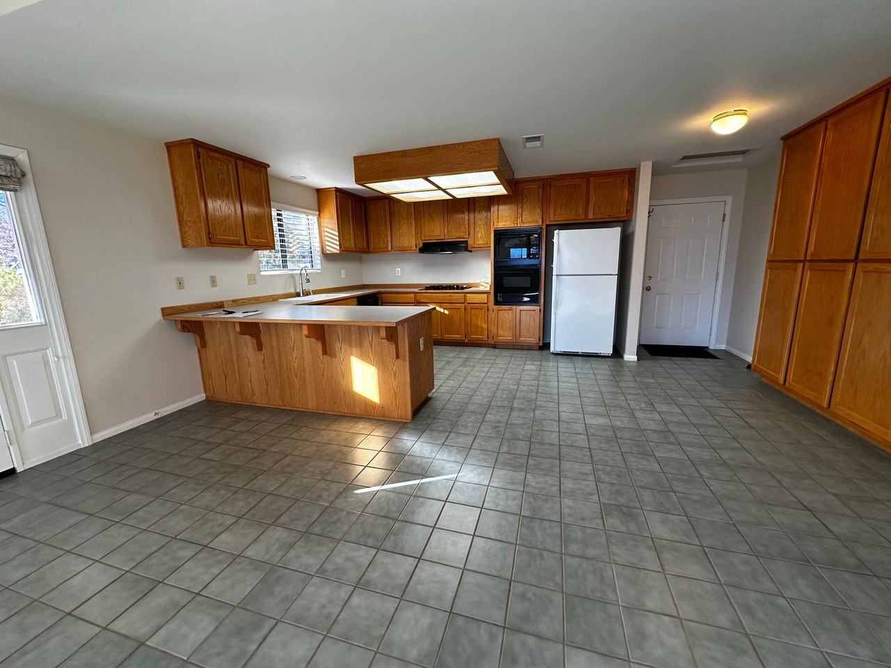 5000 Westridge Road - Photo 5 of 30