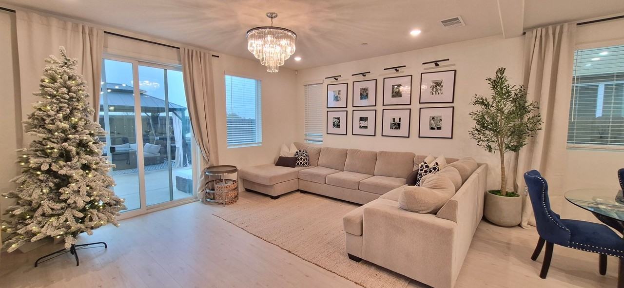 2397 Sheldon Drive - Photo 6 of 33