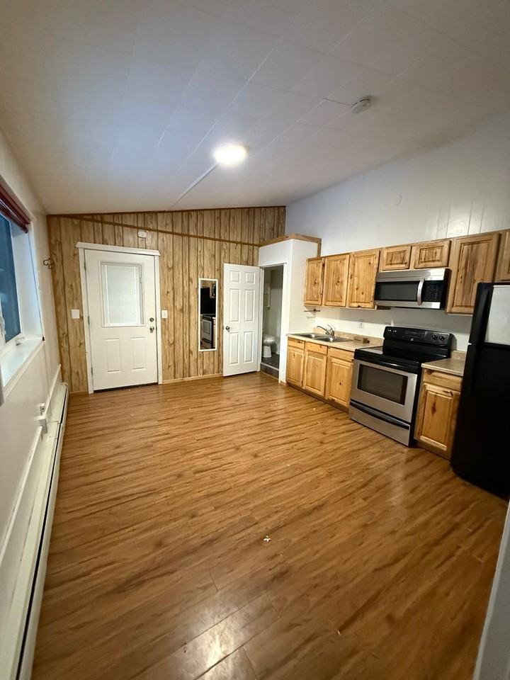 1315 Ballaine Road - Photo 3 of 7