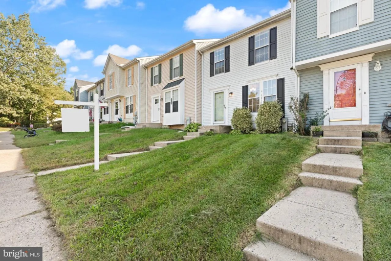 1310 Germander Dr - Photo 2 of 17