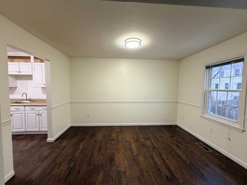 9504 Covington Place - Photo 5 of 20