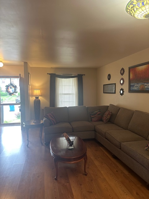 252 Douglas Street - Photo 6 of 16