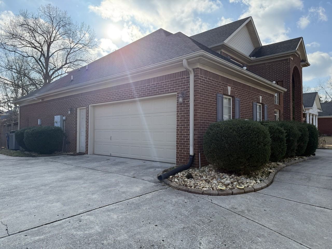 118 Crystal Lake Dr #1 - Photo 4 of 48