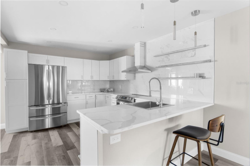 5318 9th Avenue North - Photo 4 of 20