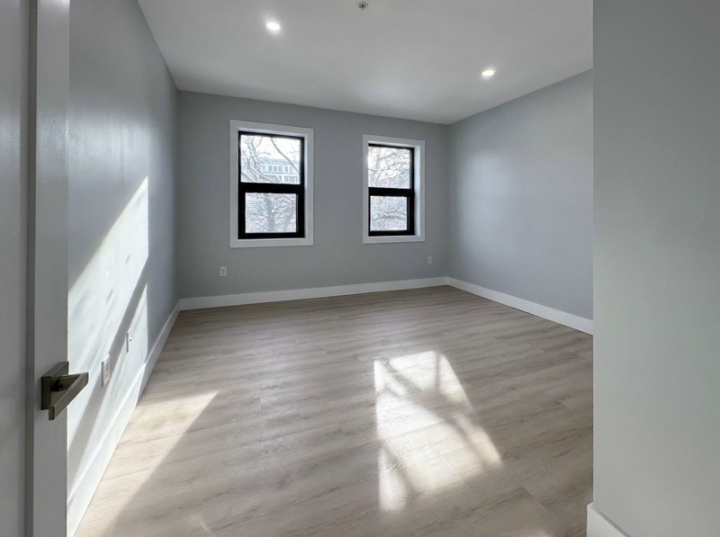 83 Essex St #301 - Photo 3 of 6
