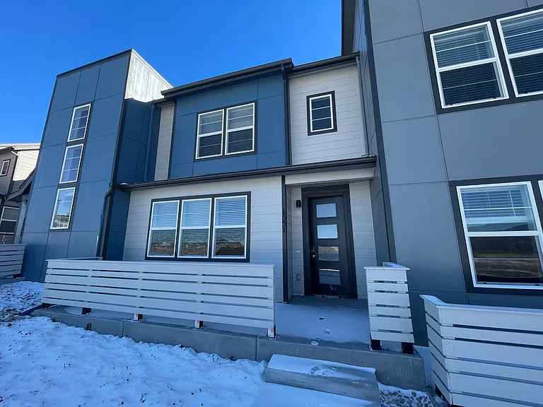 1551 Spring Water Pt - Photo 2 of 19