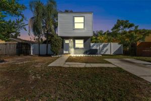 featured image of 8737 North Tangerine Place