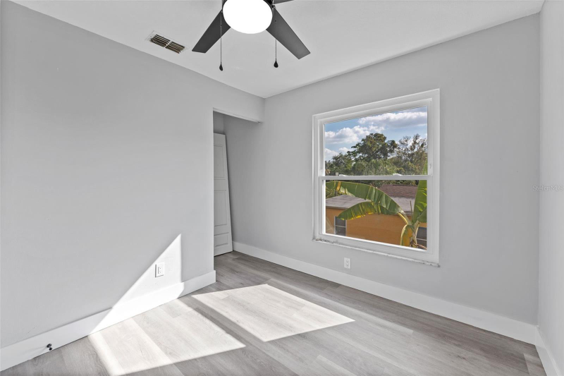 8737 North Tangerine Place - Photo 6 of 20