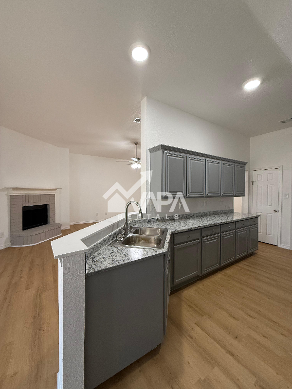 6019 Mountain Meadow - Photo 4 of 19