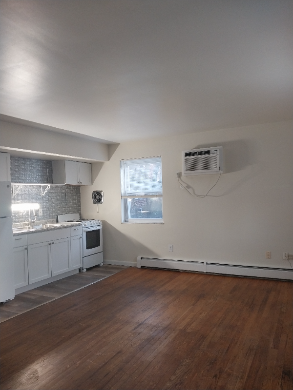 2962 Westridge Ave #4 - Photo 5 of 13