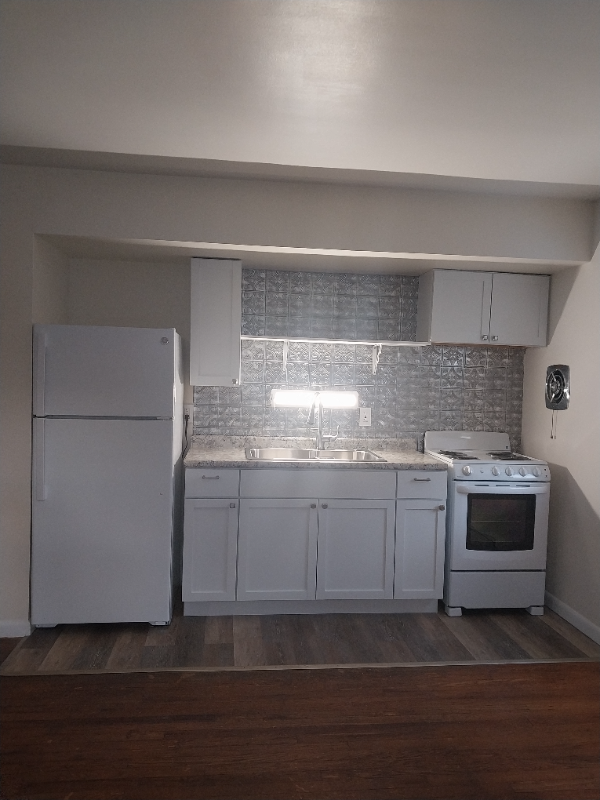 2962 Westridge Ave #4 - Photo 6 of 13