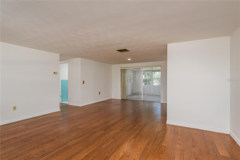 3547 Morley Drive - Photo 3 of 20