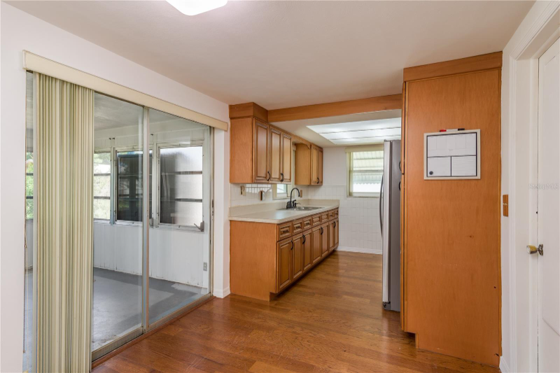 3547 Morley Drive - Photo 5 of 20