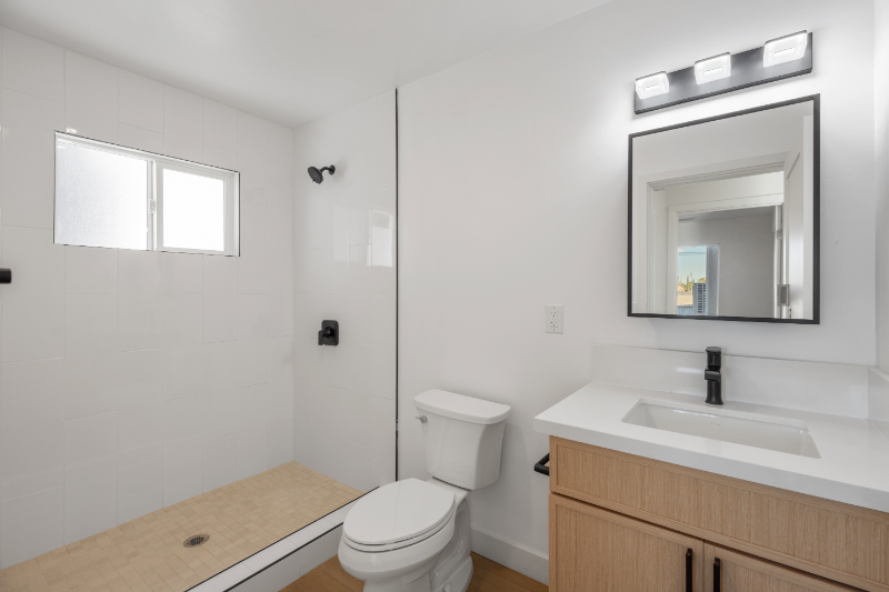 3724 Acacia St - Photo 3 of 23