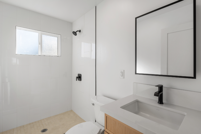 3730 Acacia St - Photo 5 of 27