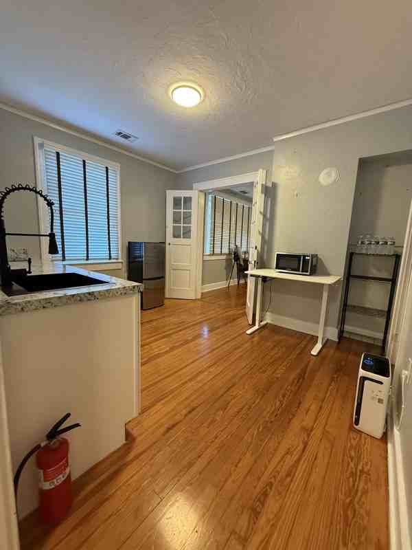 1011 Boston Ave #D - Photo 6 of 22