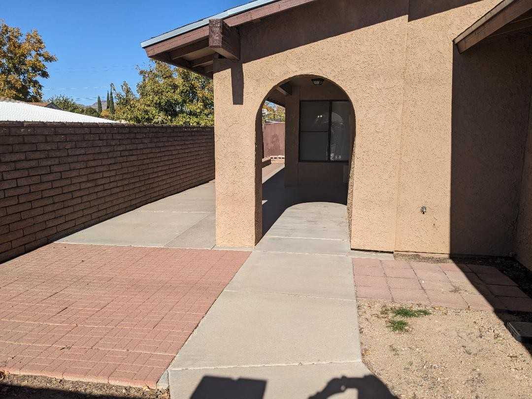 2015 Florence Avenue #B - Photo 2 of 18