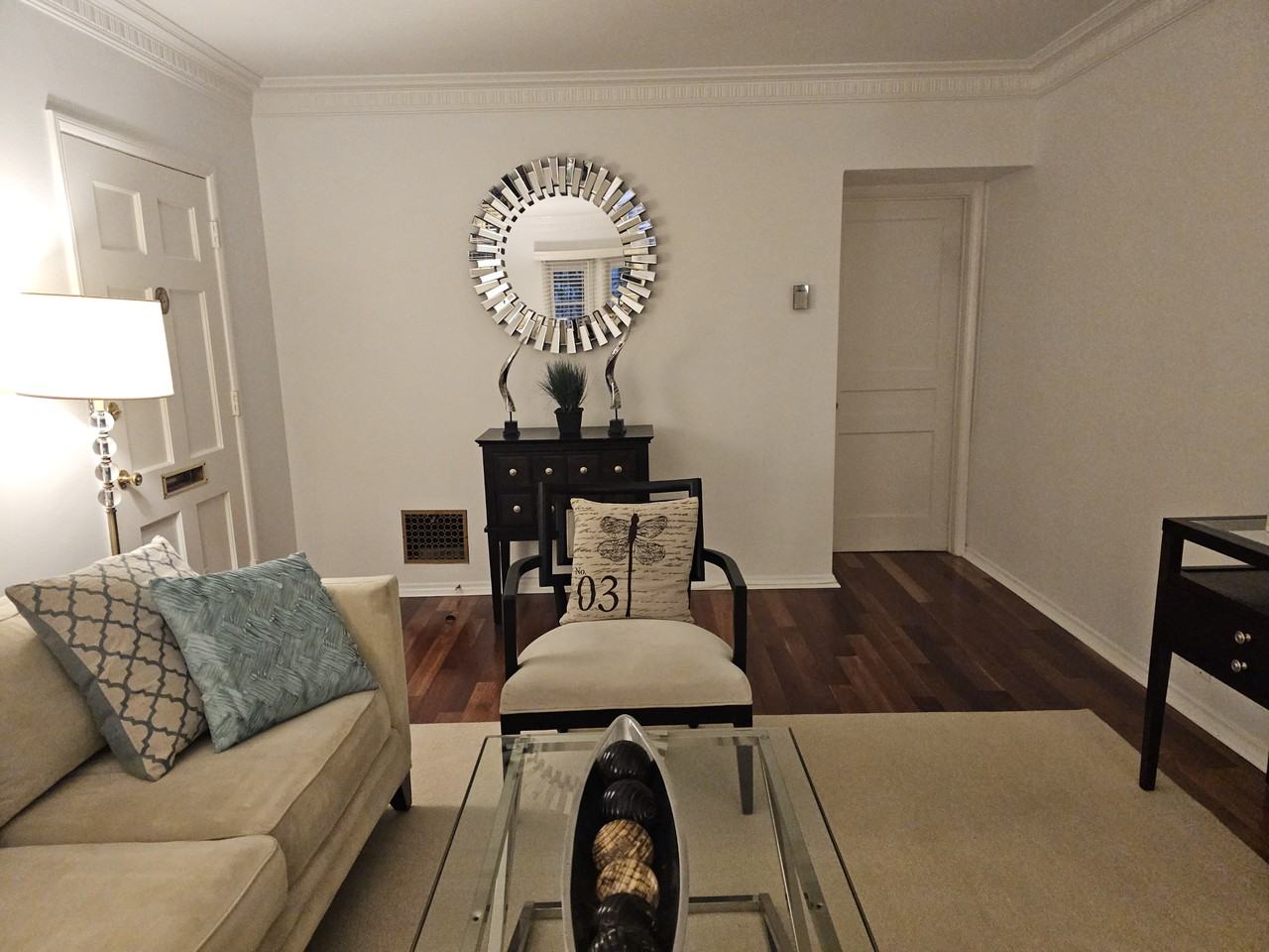 342 North Oakhurst Drive #E - Photo 5 of 36