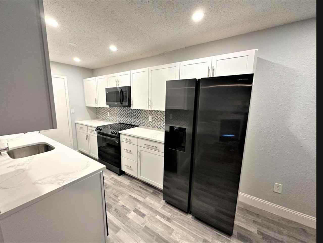 3525 Sabal Palm Lane #F - Photo 5 of 19