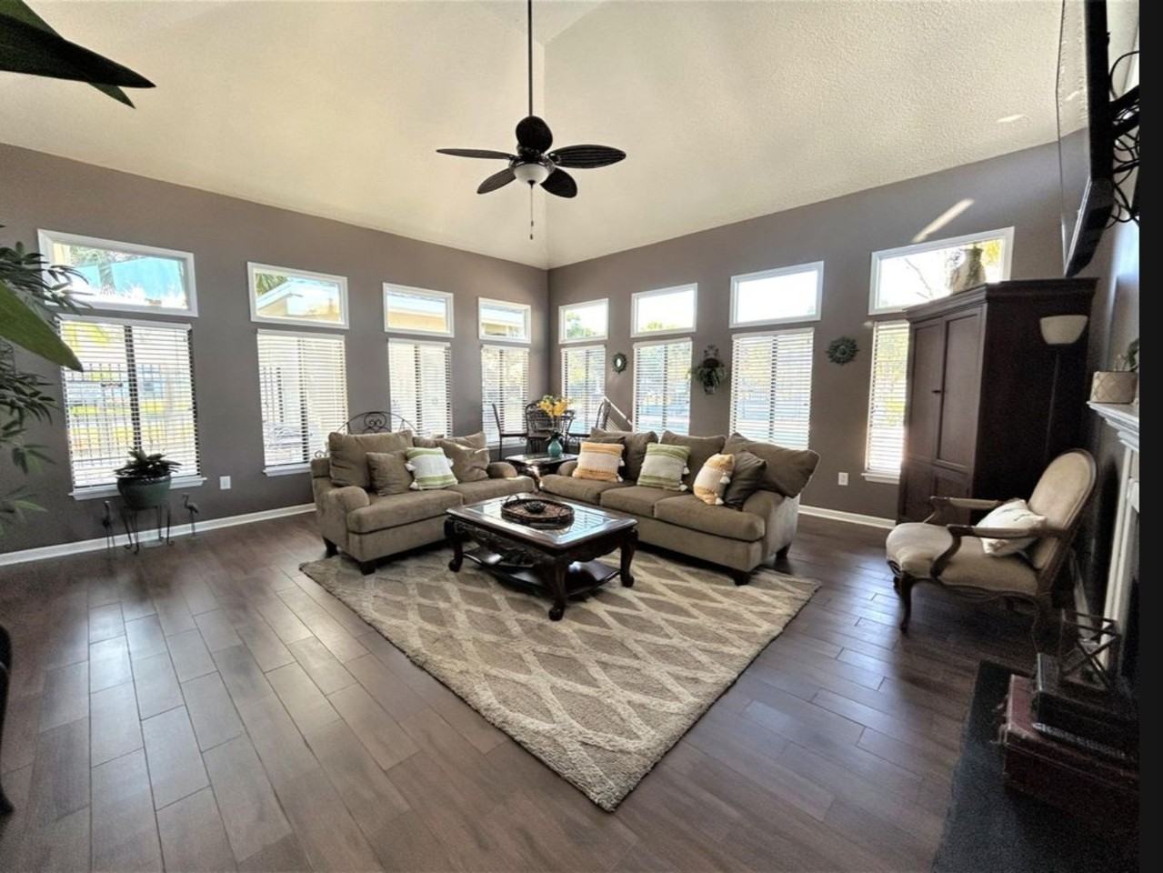 3525 Sabal Palm Lane #F - Photo 6 of 19