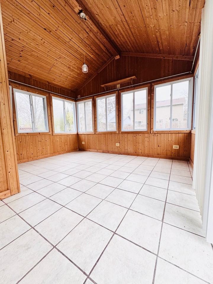 1285 Haverhill Cir #NA - Photo 5 of 12