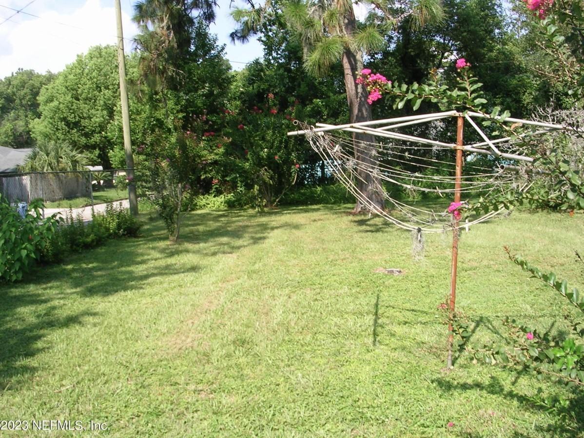 2652 Merwyn Rd #1 - Photo 7 of 25